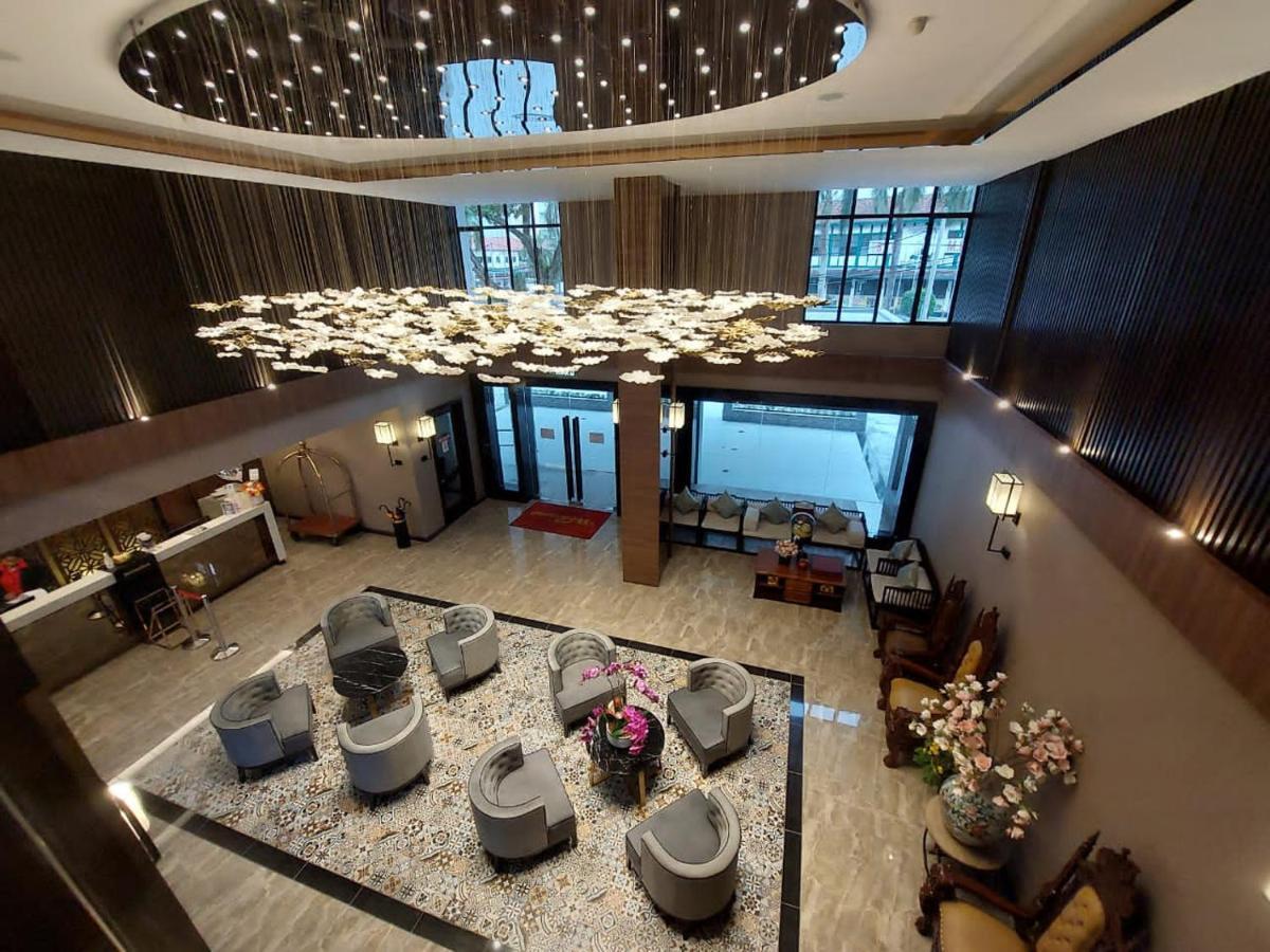 Christee Hotel 4*